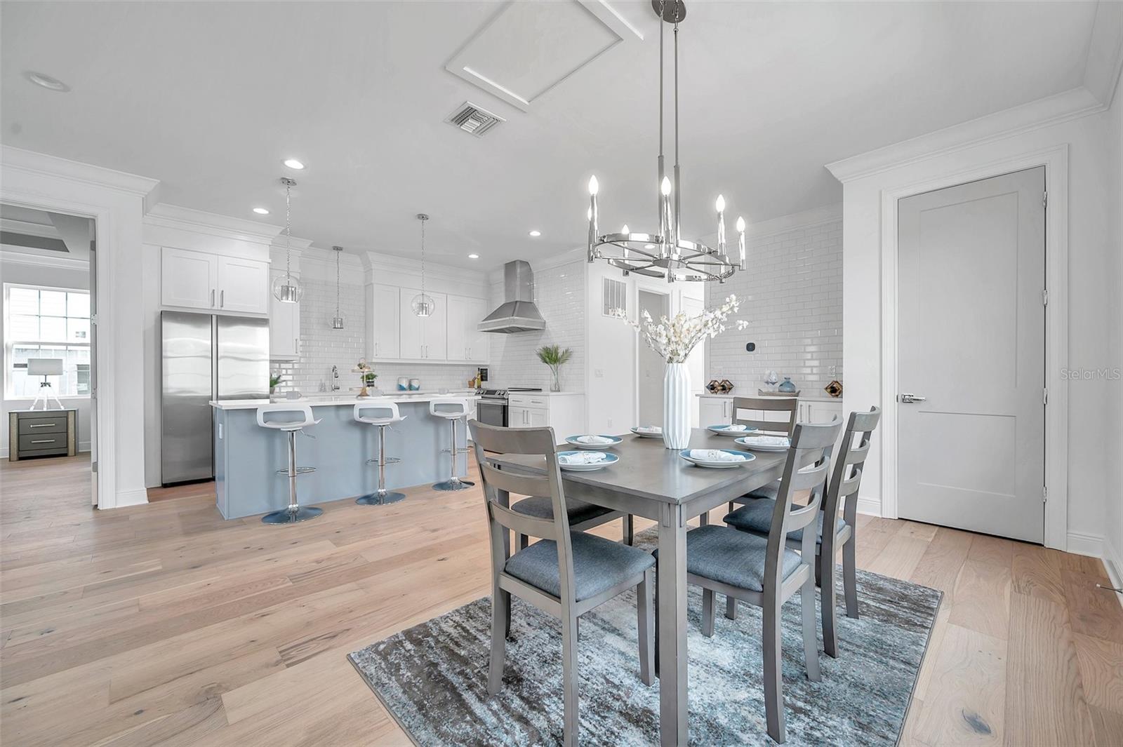 Image 20 of 80 For 2369 Bahia Vista Street