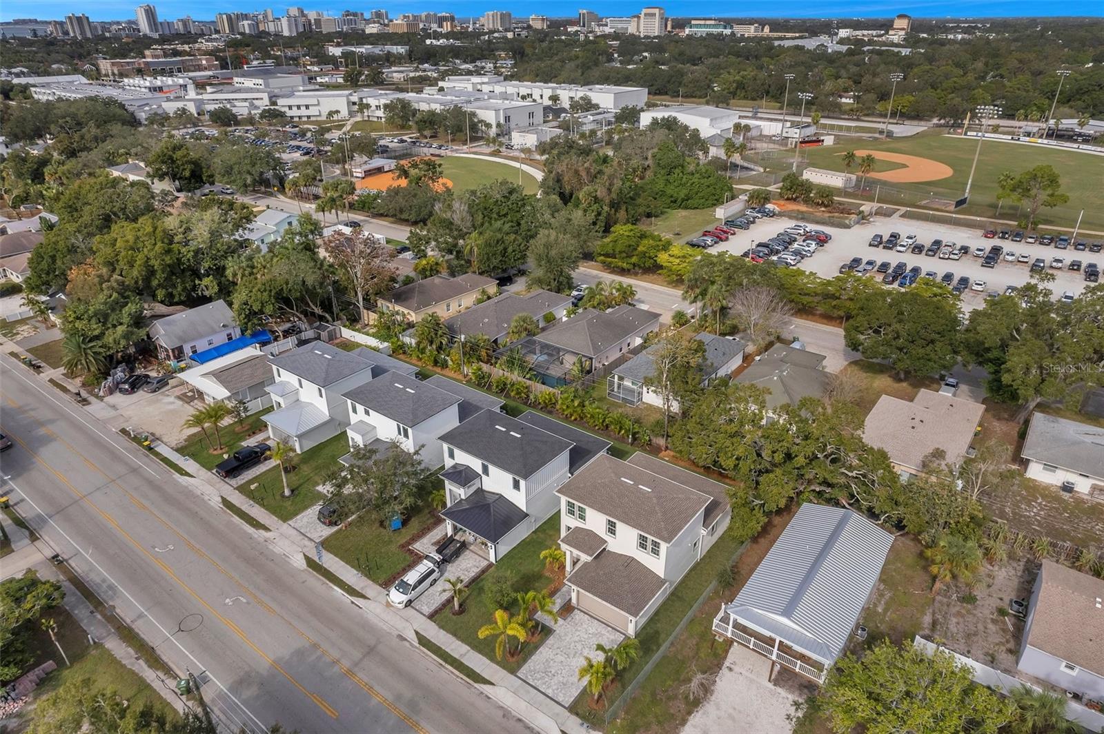 Image 72 of 80 For 2369 Bahia Vista Street