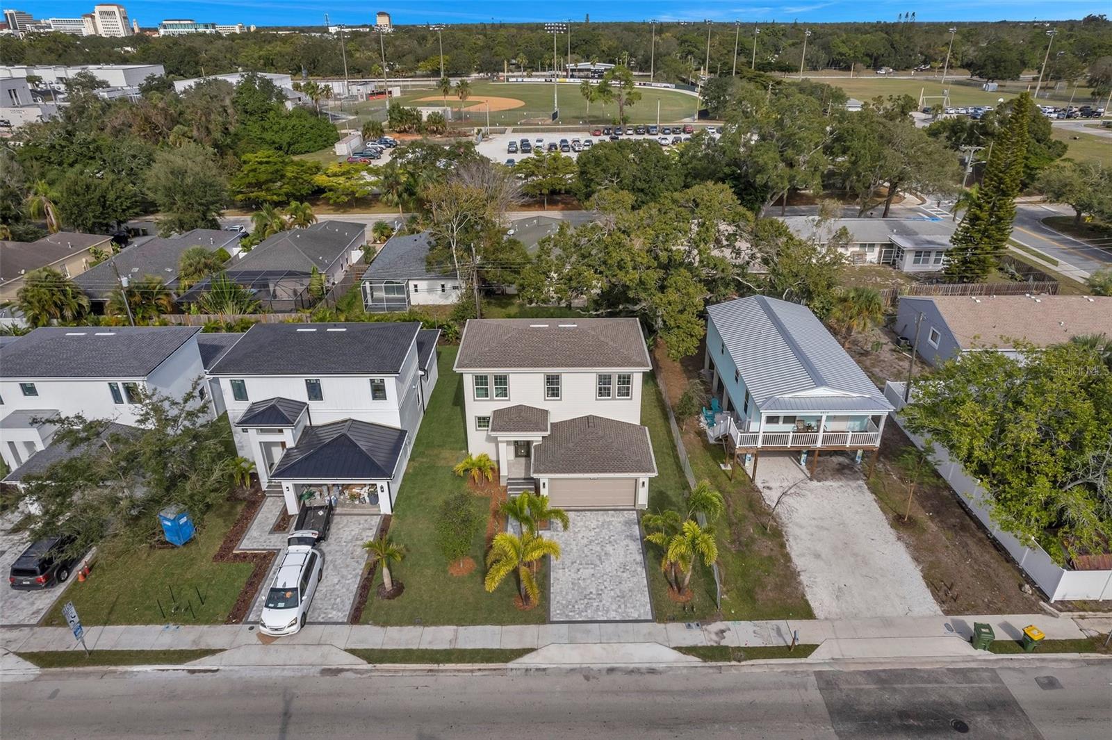 Image 73 of 80 For 2369 Bahia Vista Street