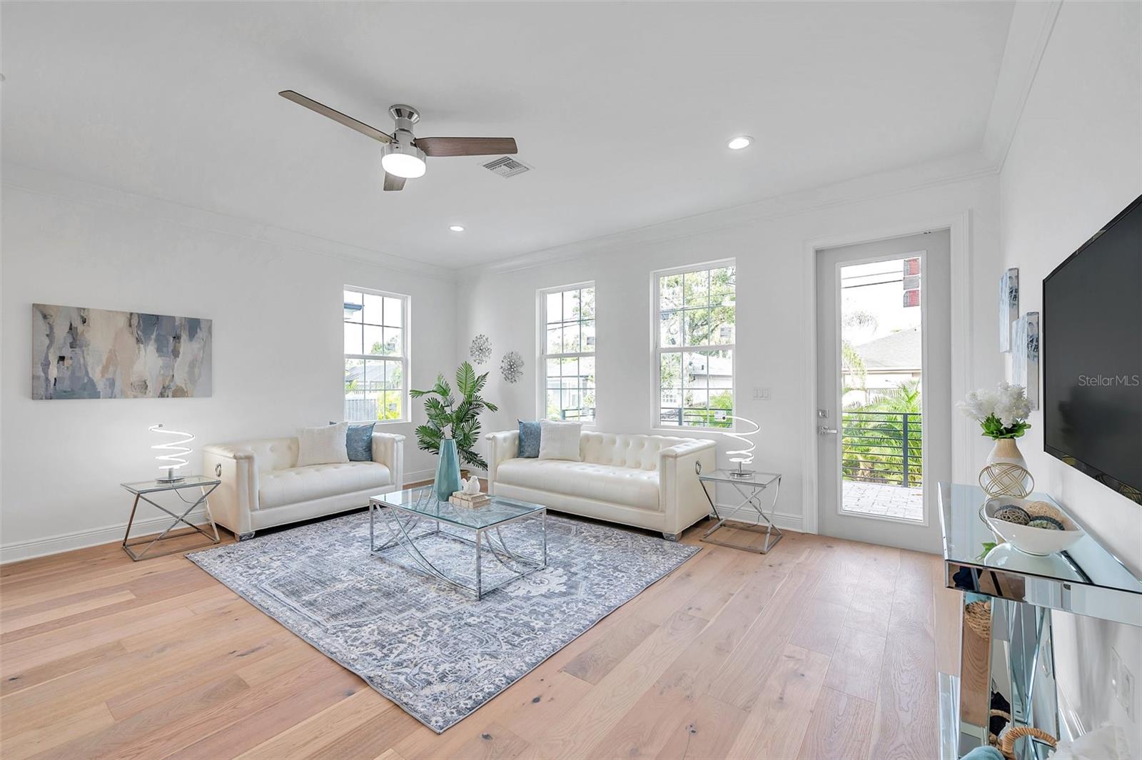 Image 8 of 80 For 2369 Bahia Vista Street