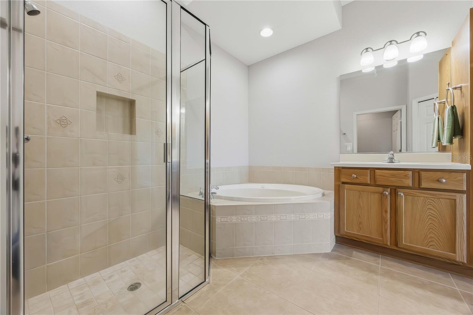 Image 27 of 72 For 8364 Miramar Way 23