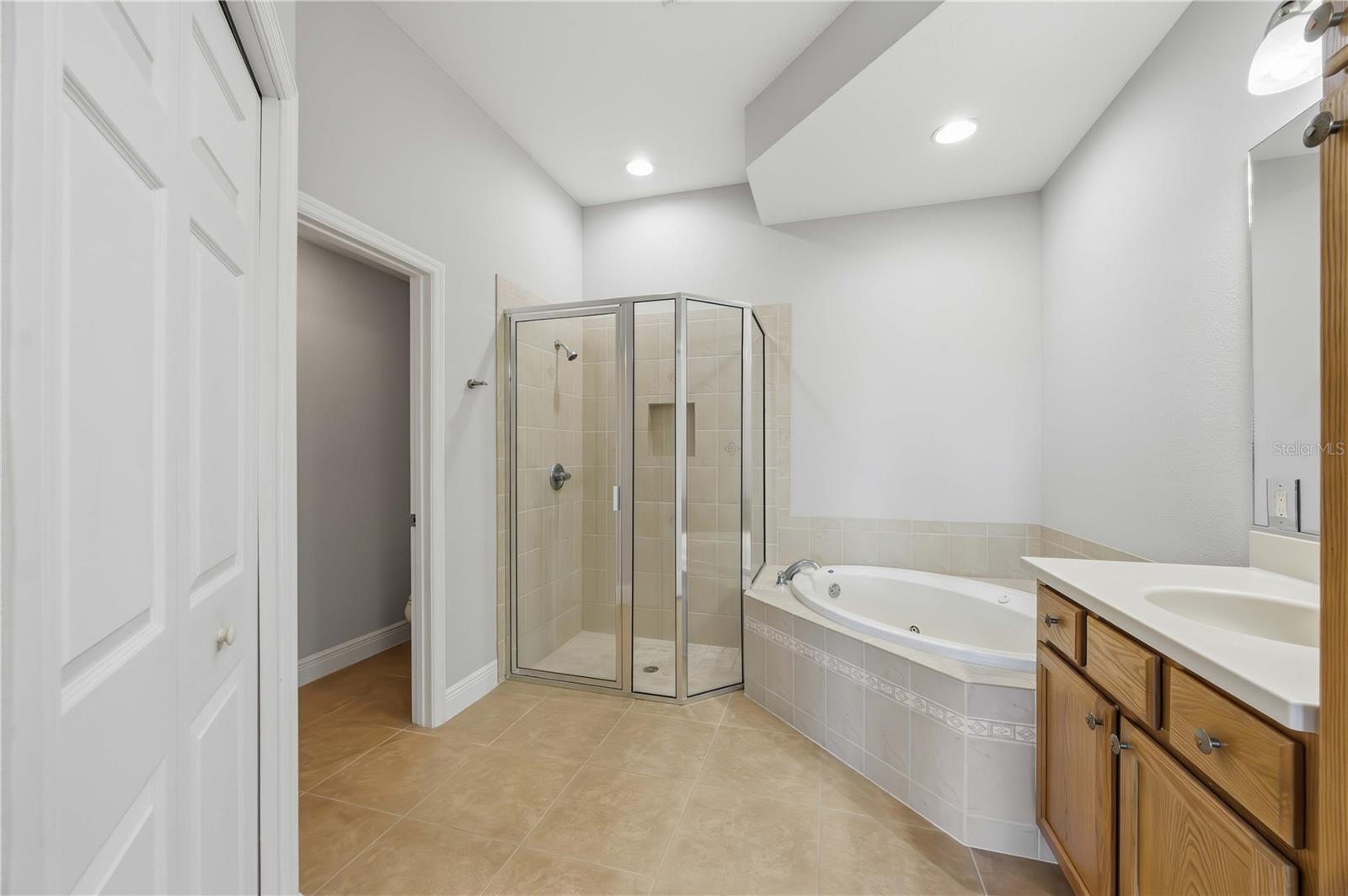 Image 30 of 72 For 8364 Miramar Way 23