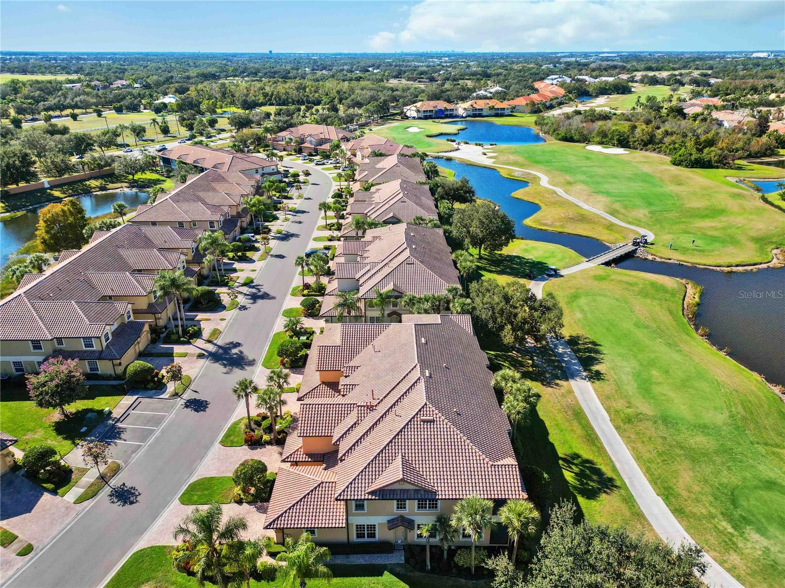 Image 4 of 72 For 8364 Miramar Way 23