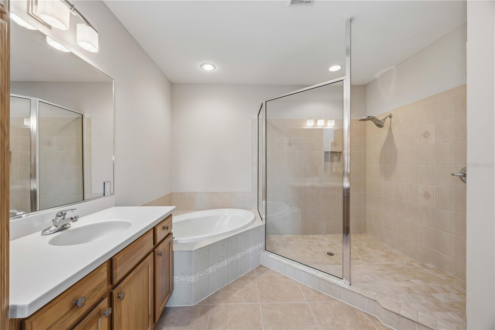 Image 40 of 72 For 8364 Miramar Way 23