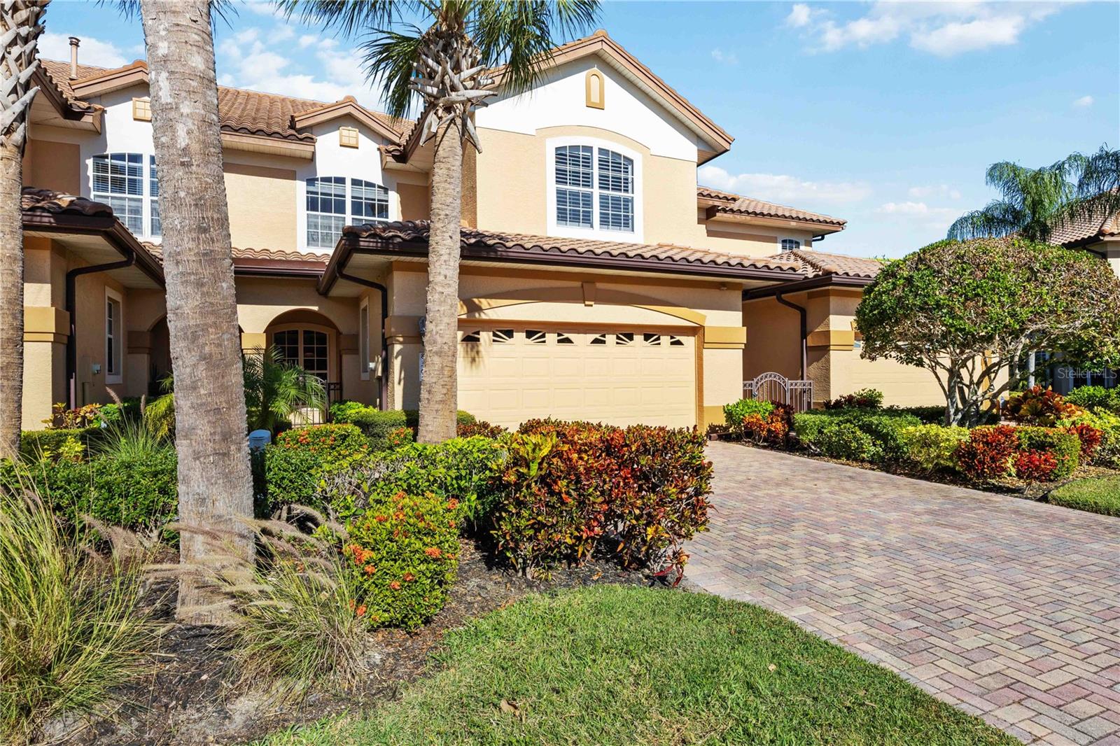 Image 5 of 72 For 8364 Miramar Way 23