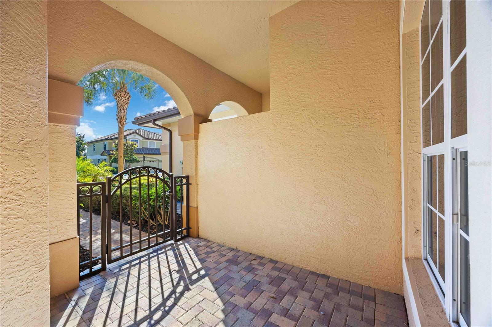 Image 7 of 72 For 8364 Miramar Way 23