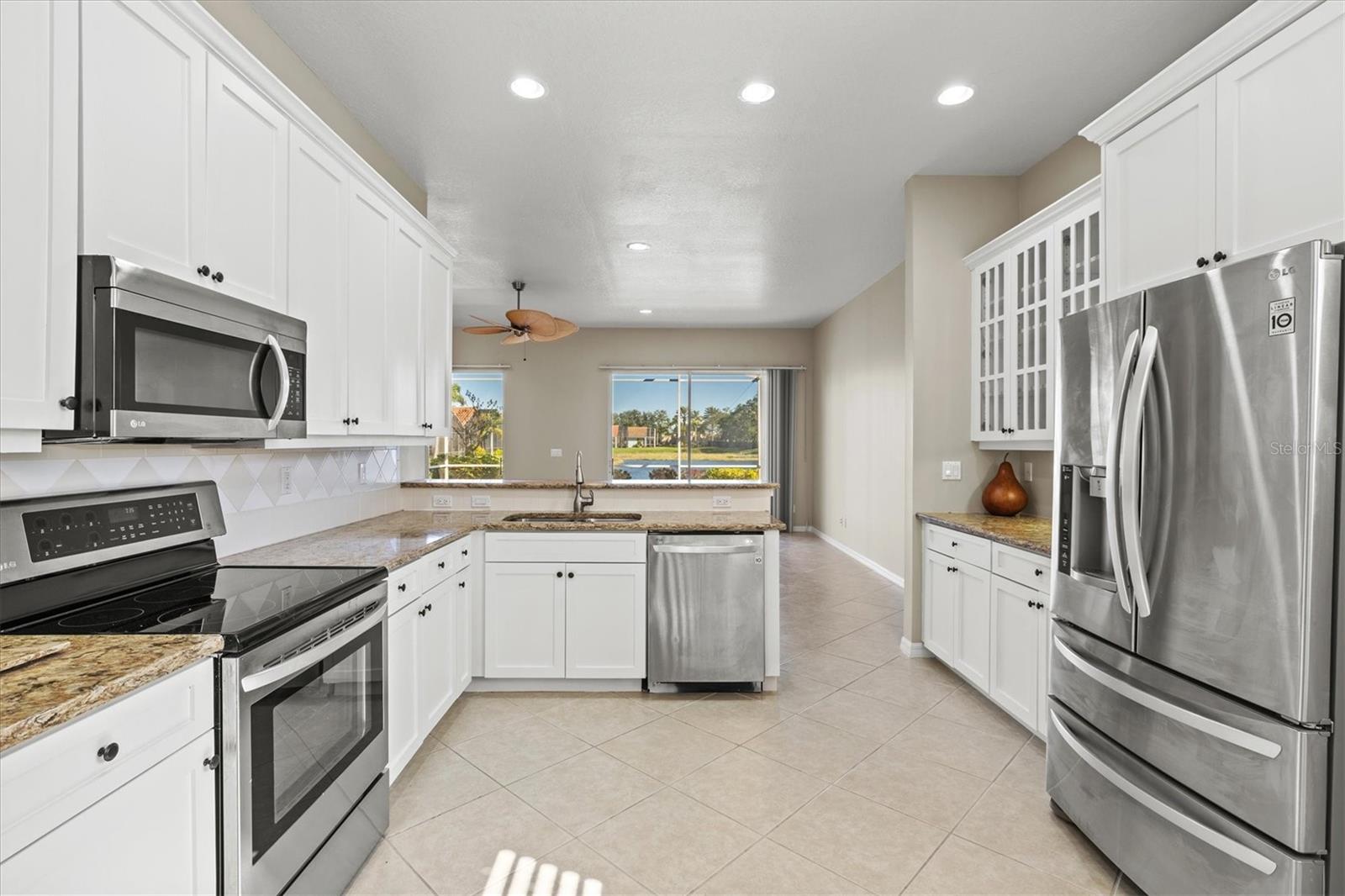 Image 14 of 70 For 6511 43rd Court E