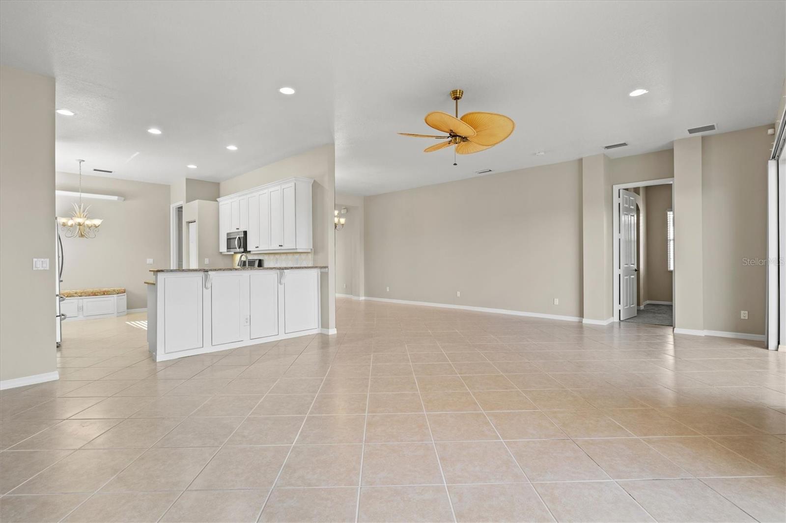 Image 16 of 70 For 6511 43rd Court E