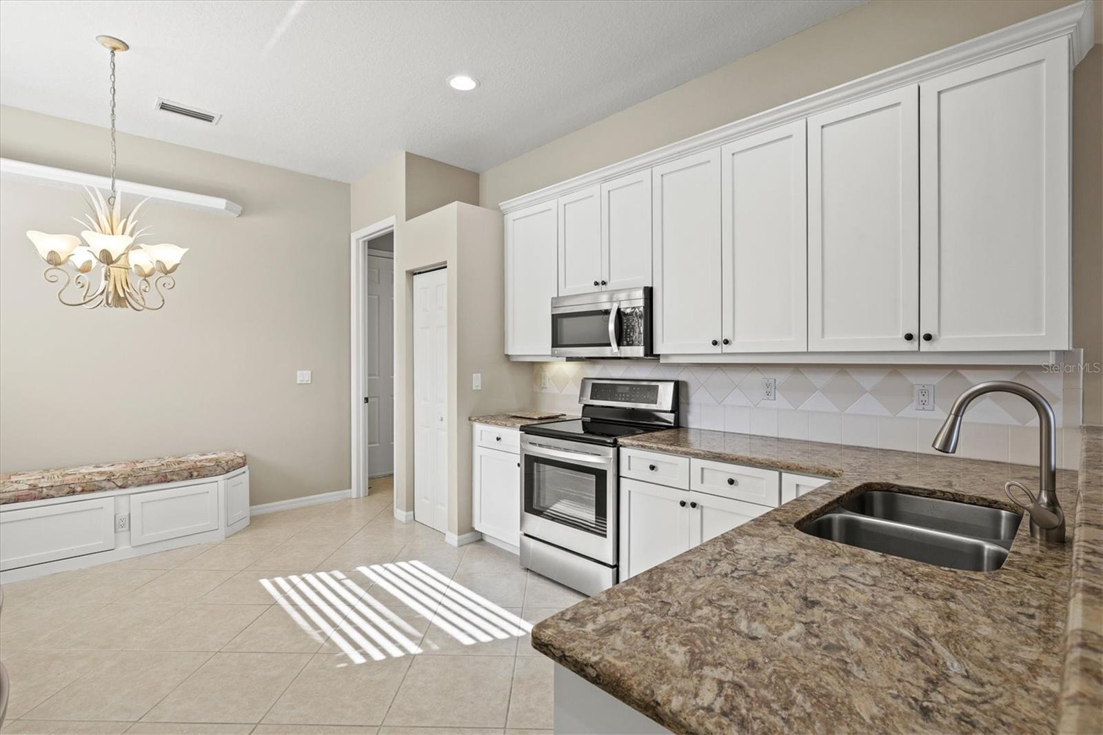 Image 20 of 70 For 6511 43rd Court E