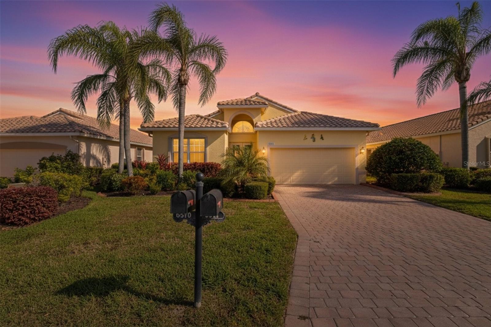 Image 8 of 70 For 6511 43rd Court E