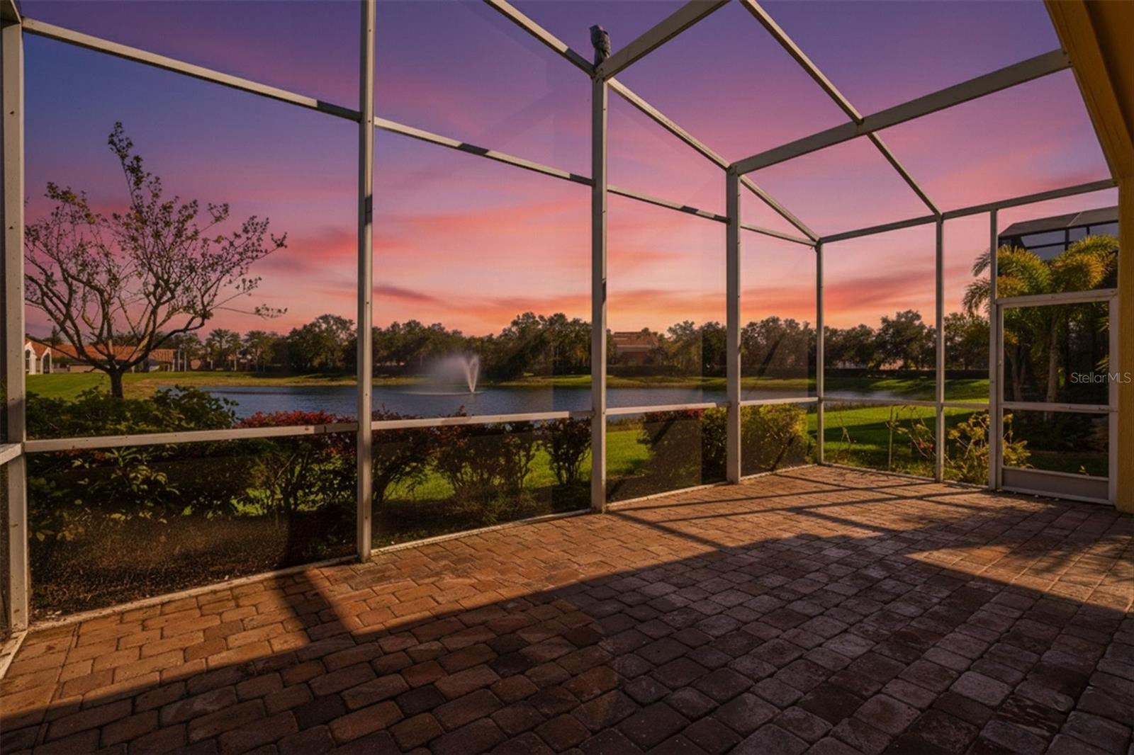 Image 9 of 70 For 6511 43rd Court E