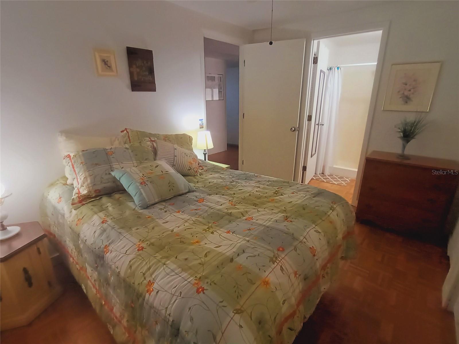 Image 30 of 81 For 1735 Old Elm Street