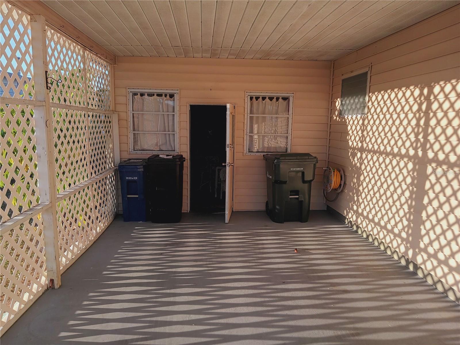 Image 6 of 81 For 1735 Old Elm Street