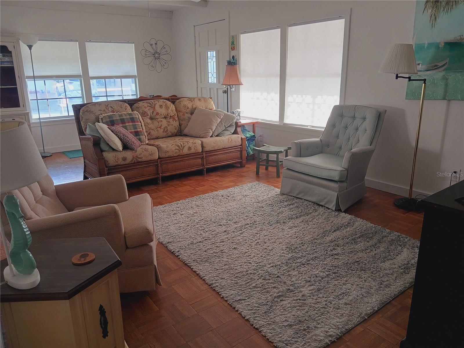 Image 9 of 81 For 1735 Old Elm Street