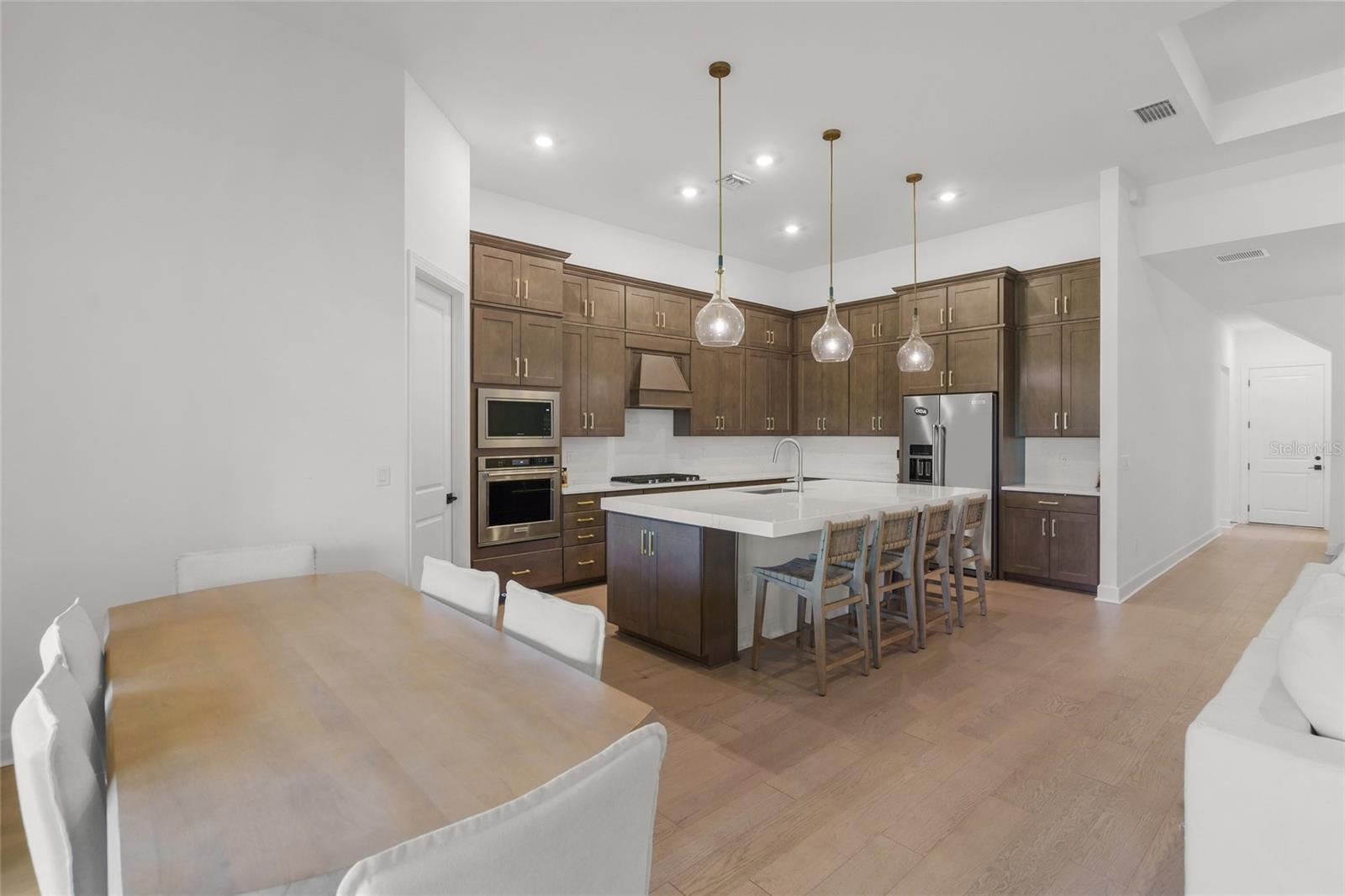 Image 10 of 68 For 7765 Grande Shores Drive