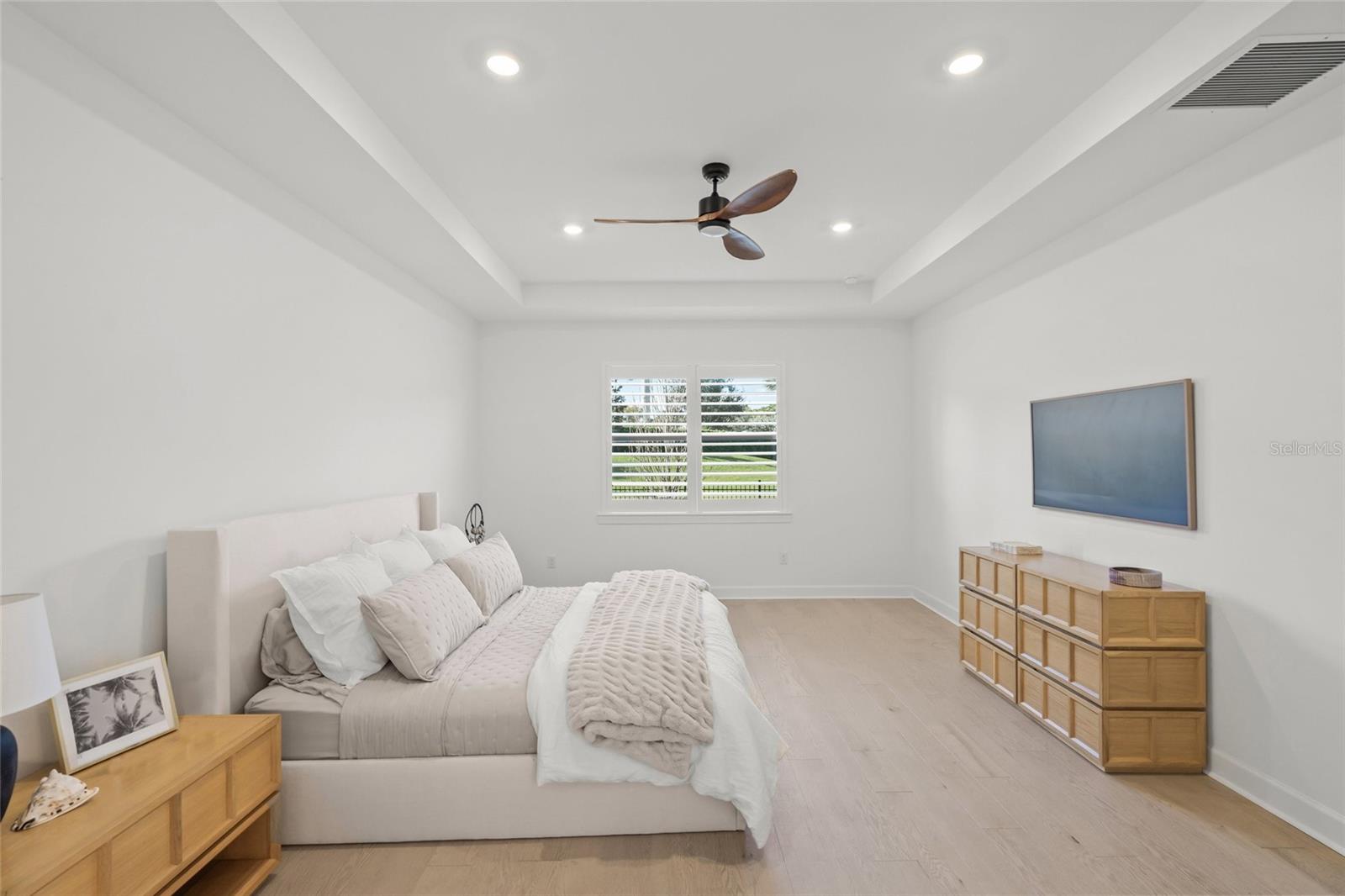 Image 21 of 68 For 7765 Grande Shores Drive