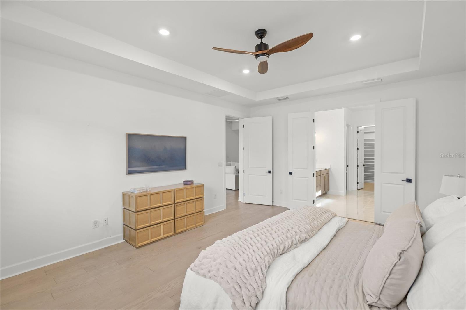 Image 23 of 68 For 7765 Grande Shores Drive