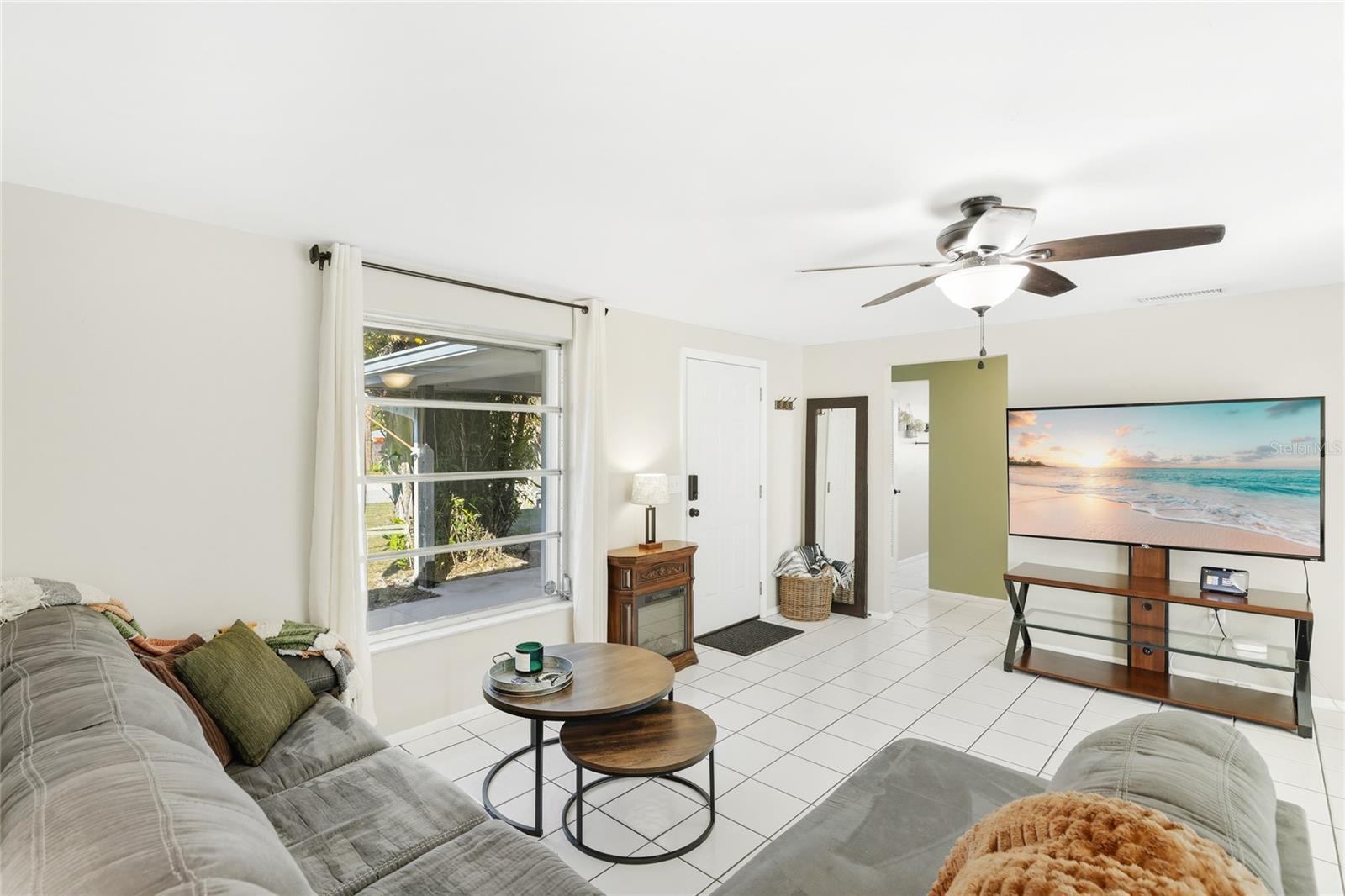 Image 10 of 34 For 4110 Winthrop Street