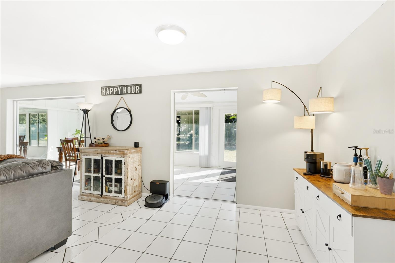 Image 15 of 34 For 4110 Winthrop Street