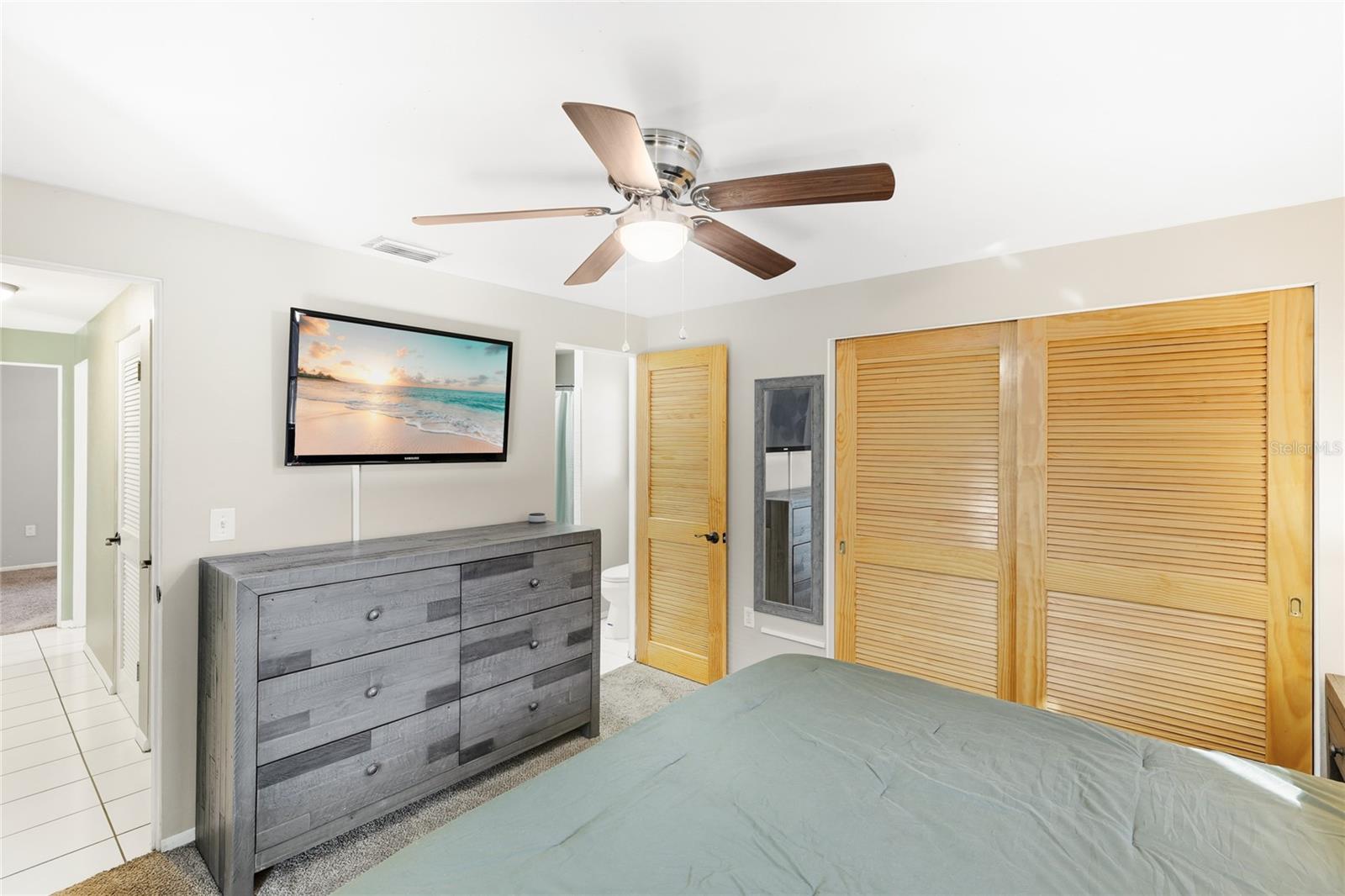 Image 22 of 34 For 4110 Winthrop Street