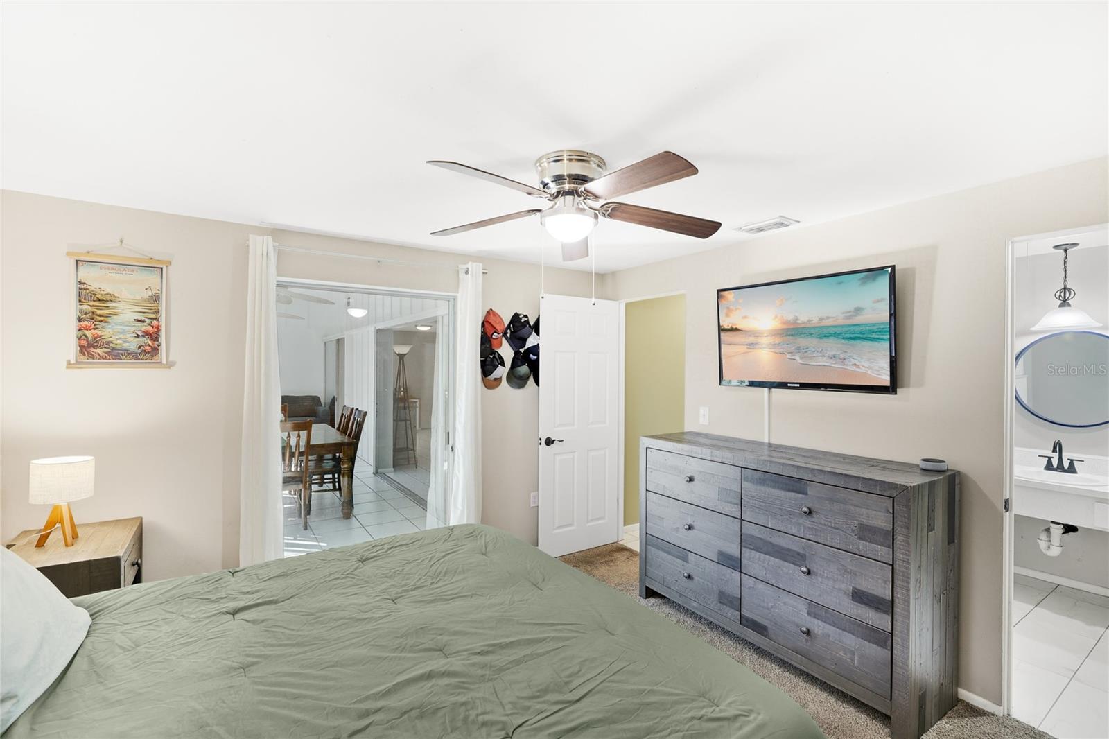 Image 23 of 34 For 4110 Winthrop Street