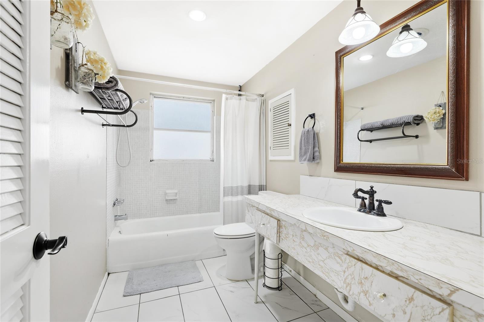 Image 30 of 34 For 4110 Winthrop Street