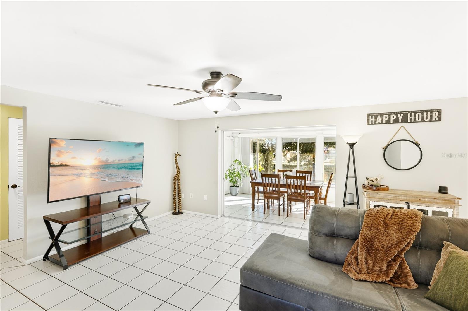 Image 7 of 34 For 4110 Winthrop Street