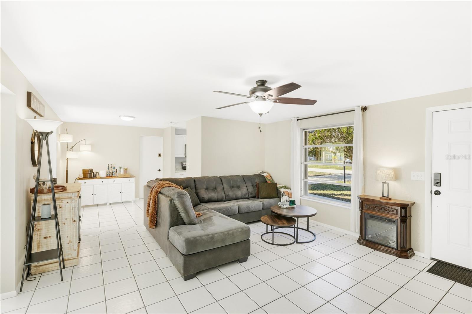 Image 8 of 34 For 4110 Winthrop Street