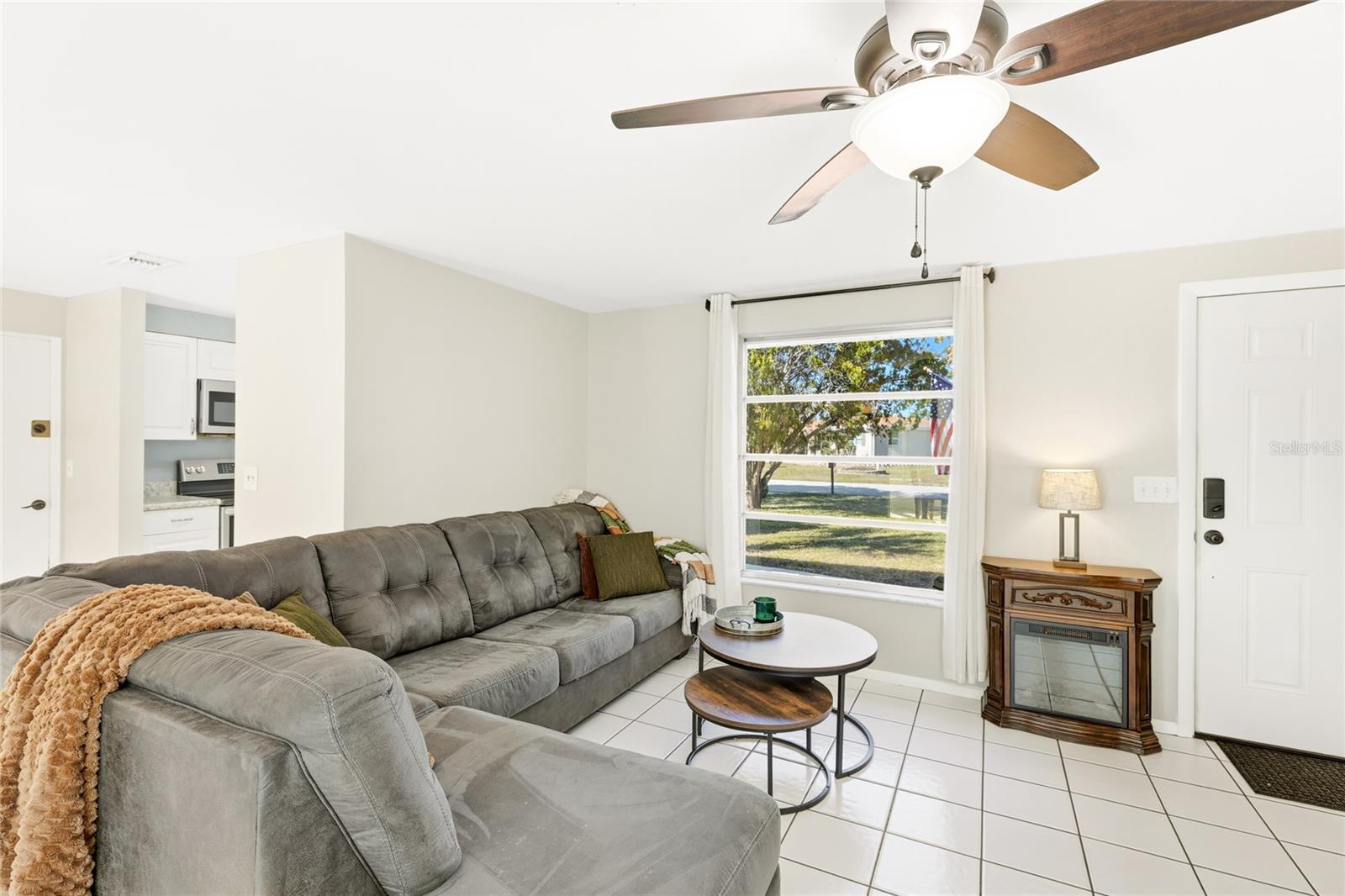 Image 9 of 34 For 4110 Winthrop Street