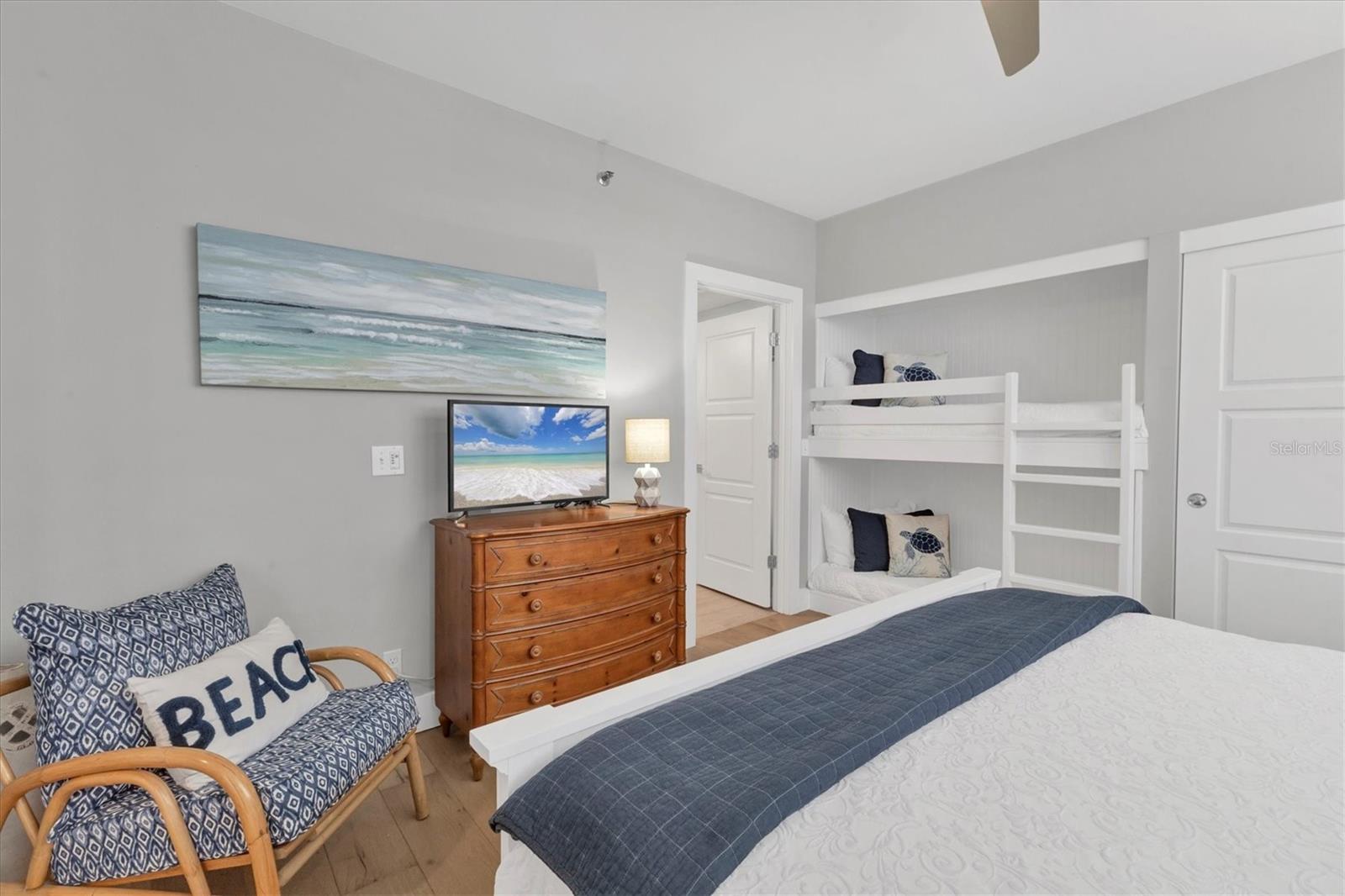 Image 32 of 53 For 1145 Gulf Of Mexico Dr Unit  603