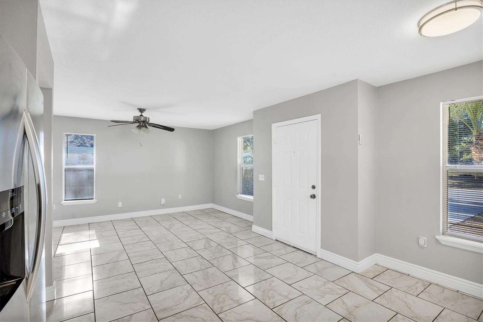 Image 14 of 63 For 808 4th Avenue W