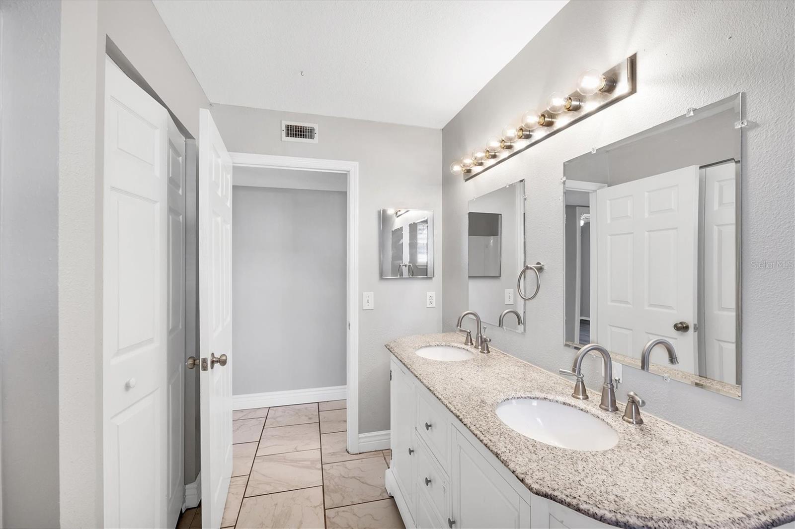 Image 19 of 63 For 808 4th Avenue W