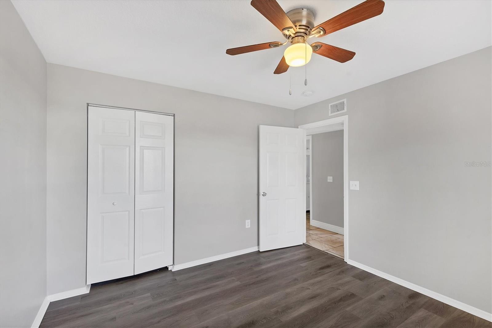 Image 21 of 63 For 808 4th Avenue W