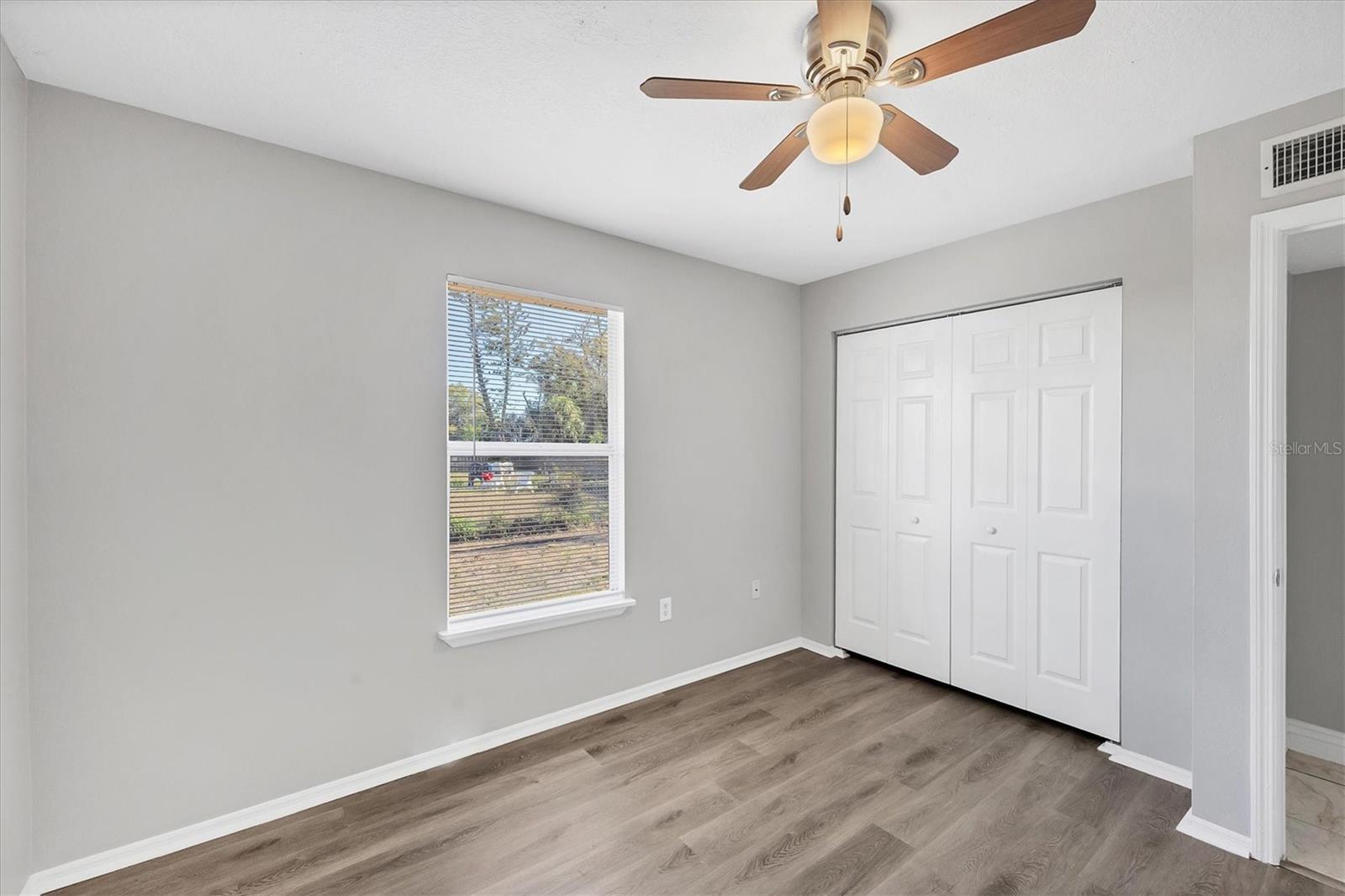 Image 23 of 63 For 808 4th Avenue W