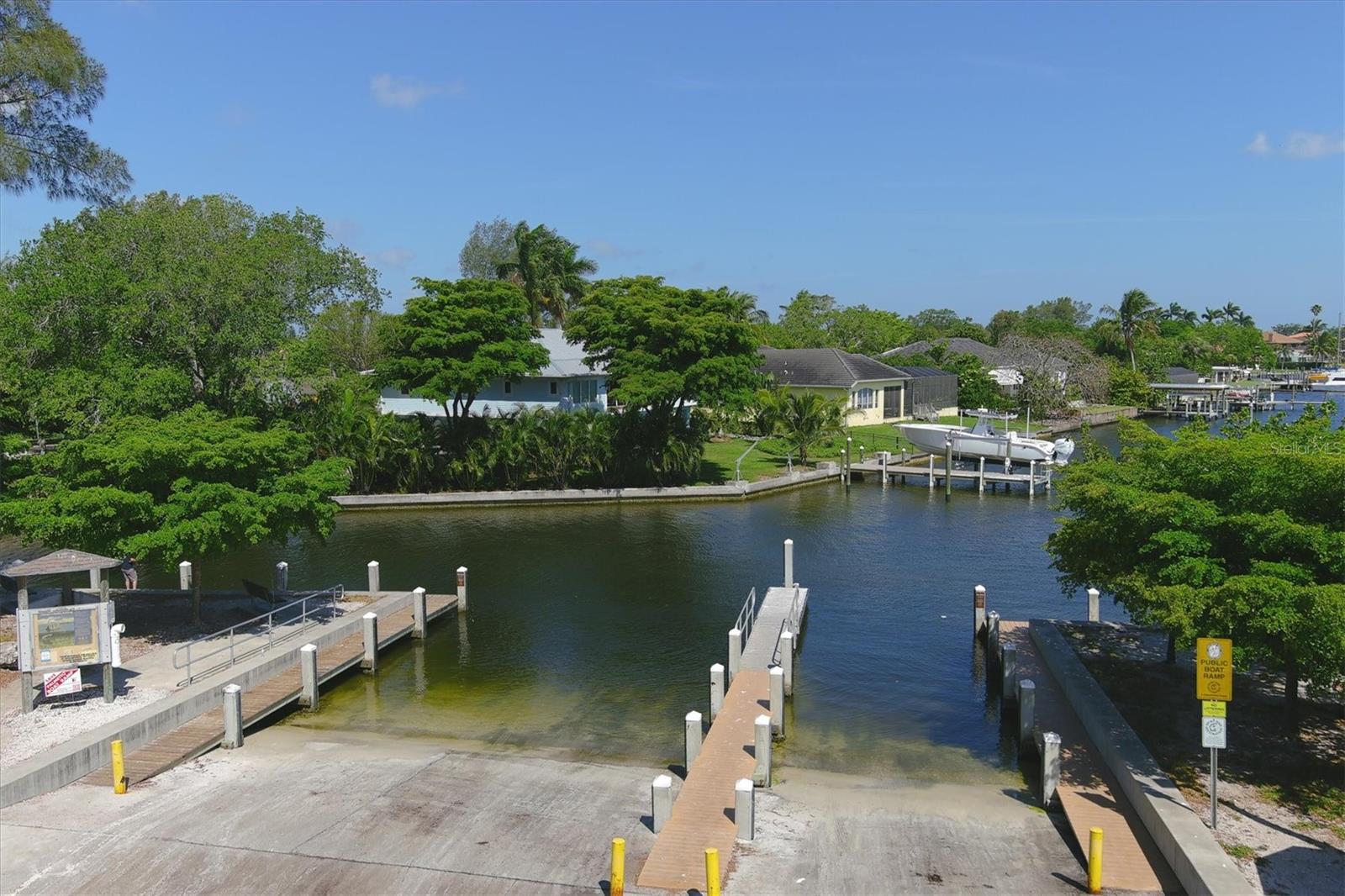 Image 40 of 63 For 808 4th Avenue W