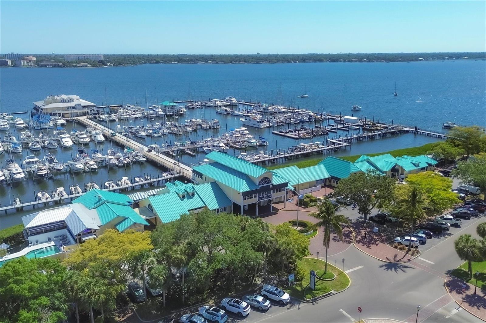 Image 48 of 63 For 808 4th Avenue W