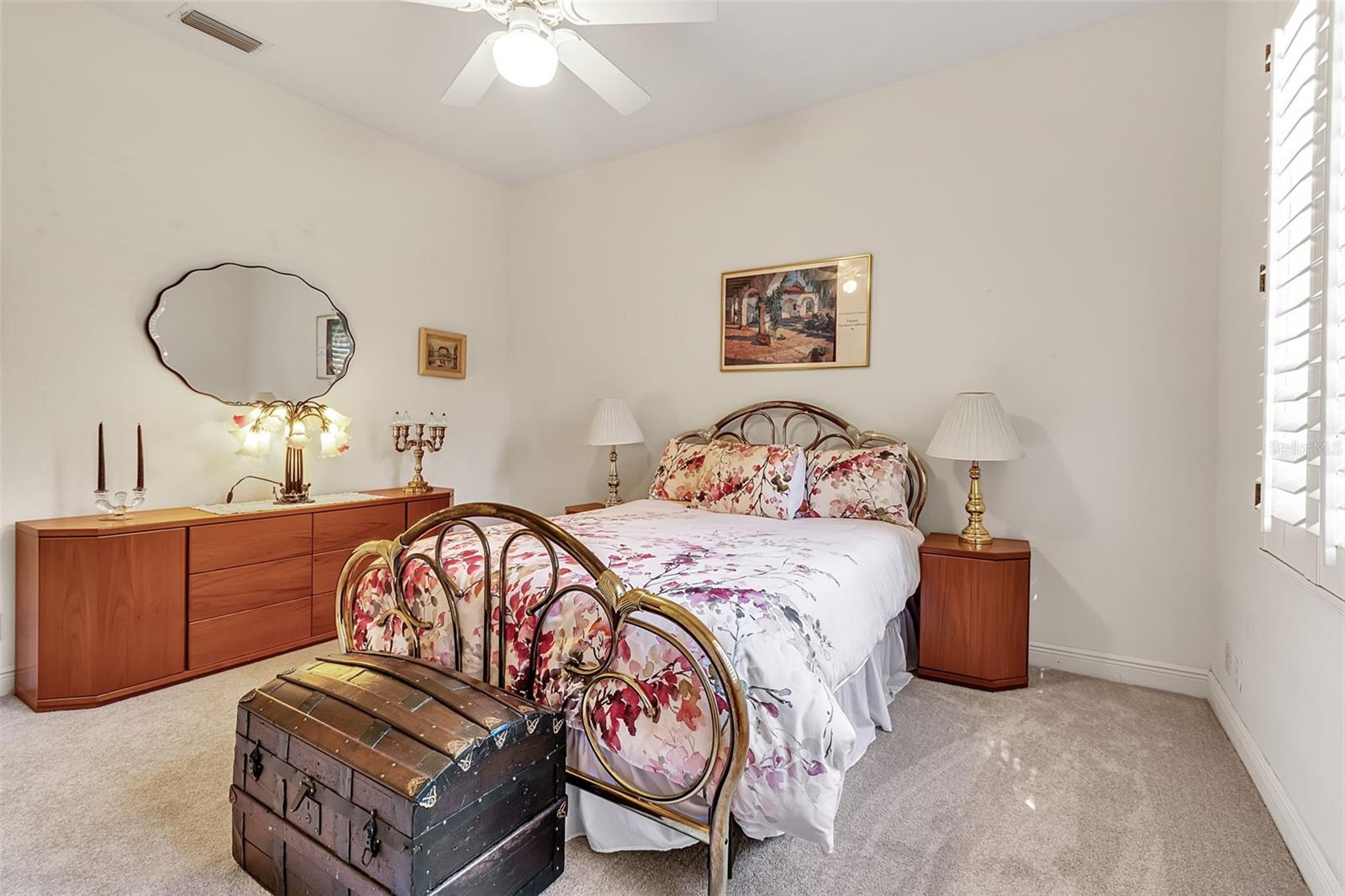 Image 22 of 43 For 362 Macewen Drive