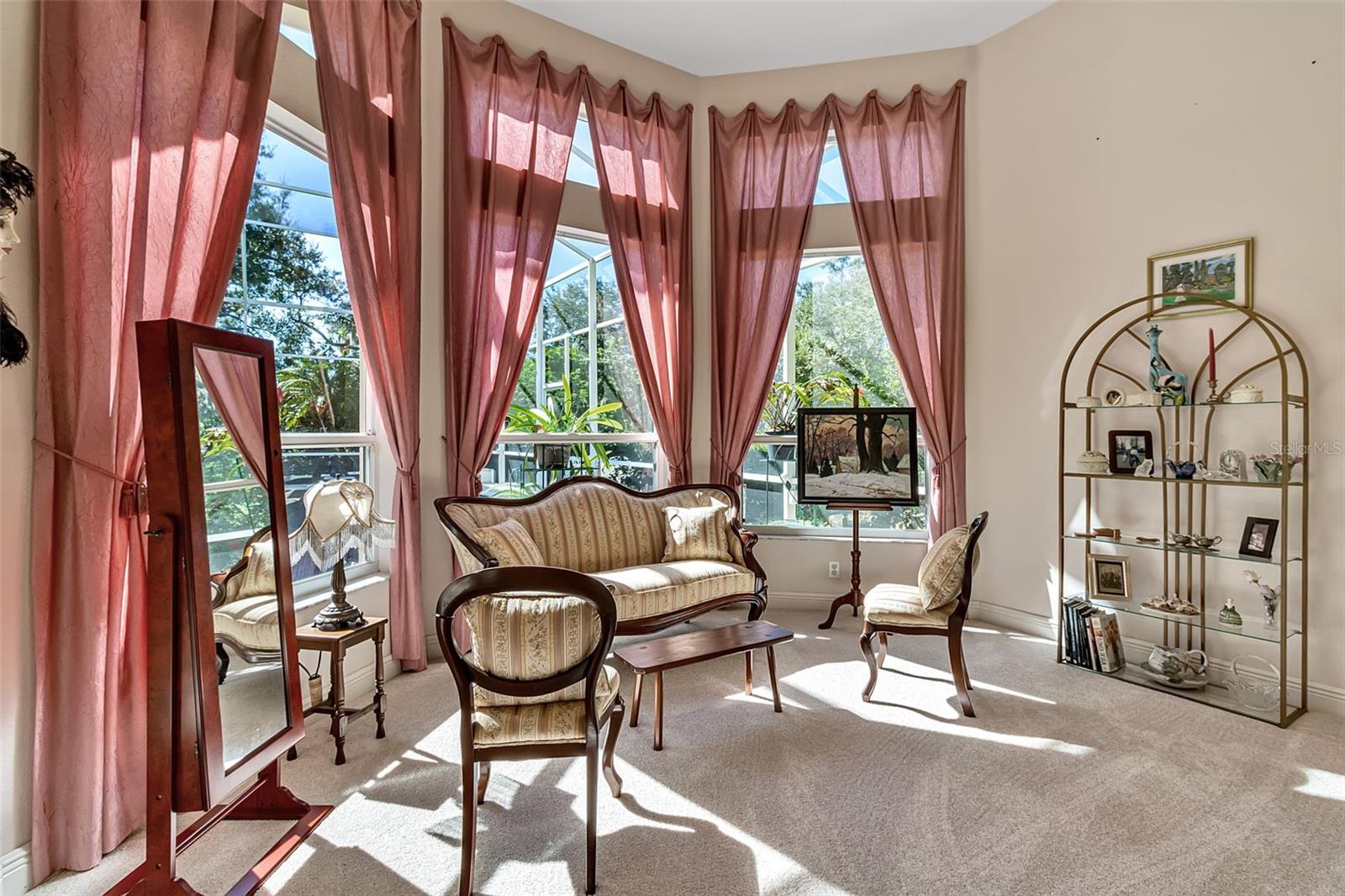 Image 27 of 43 For 362 Macewen Drive