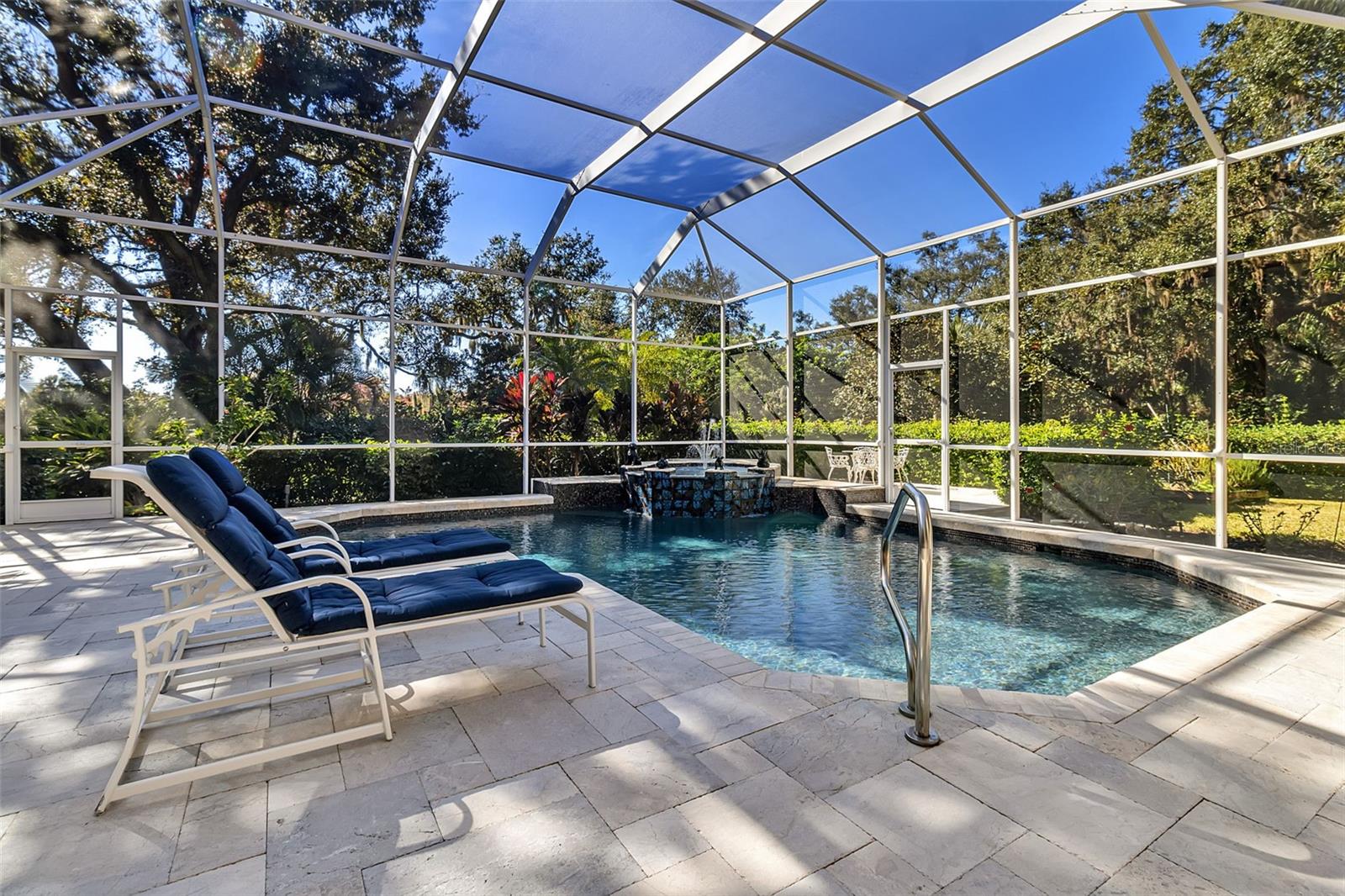 Image 33 of 43 For 362 Macewen Drive