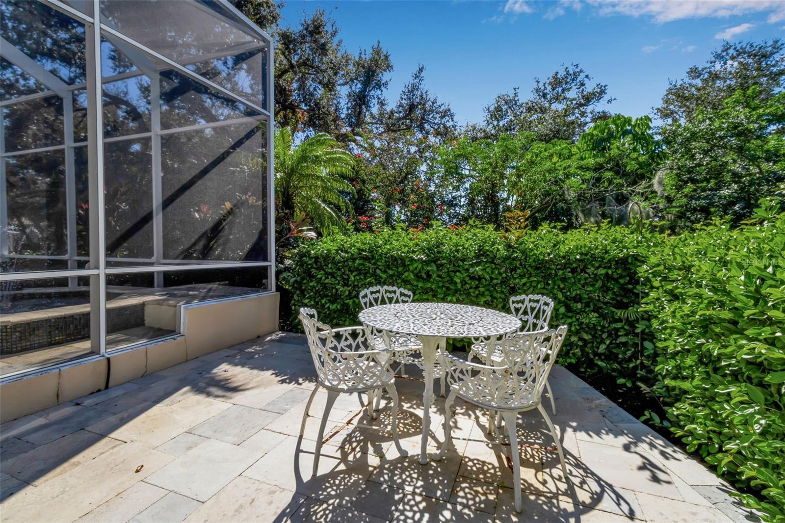 Image 40 of 43 For 362 Macewen Drive