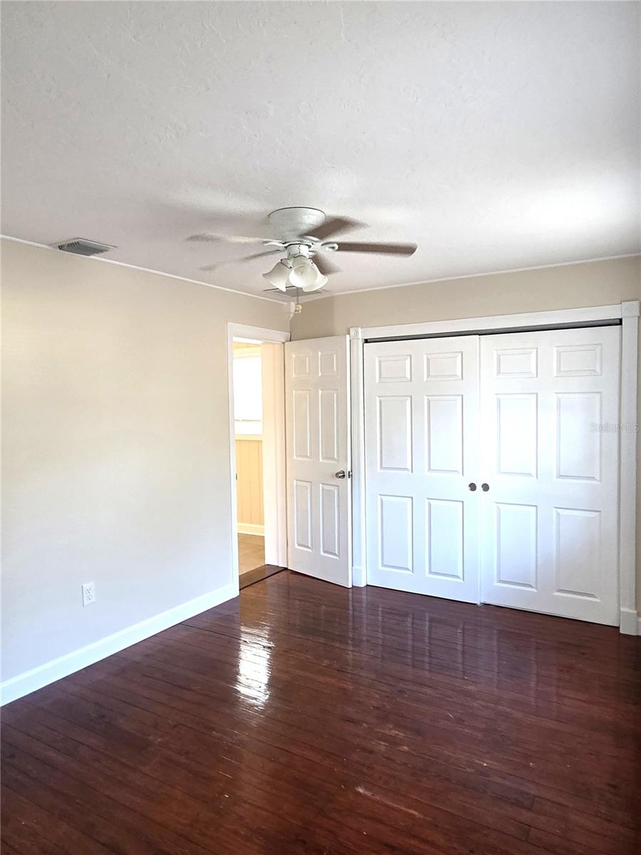 Image 10 of 22 For 3934 Briggs Avenue