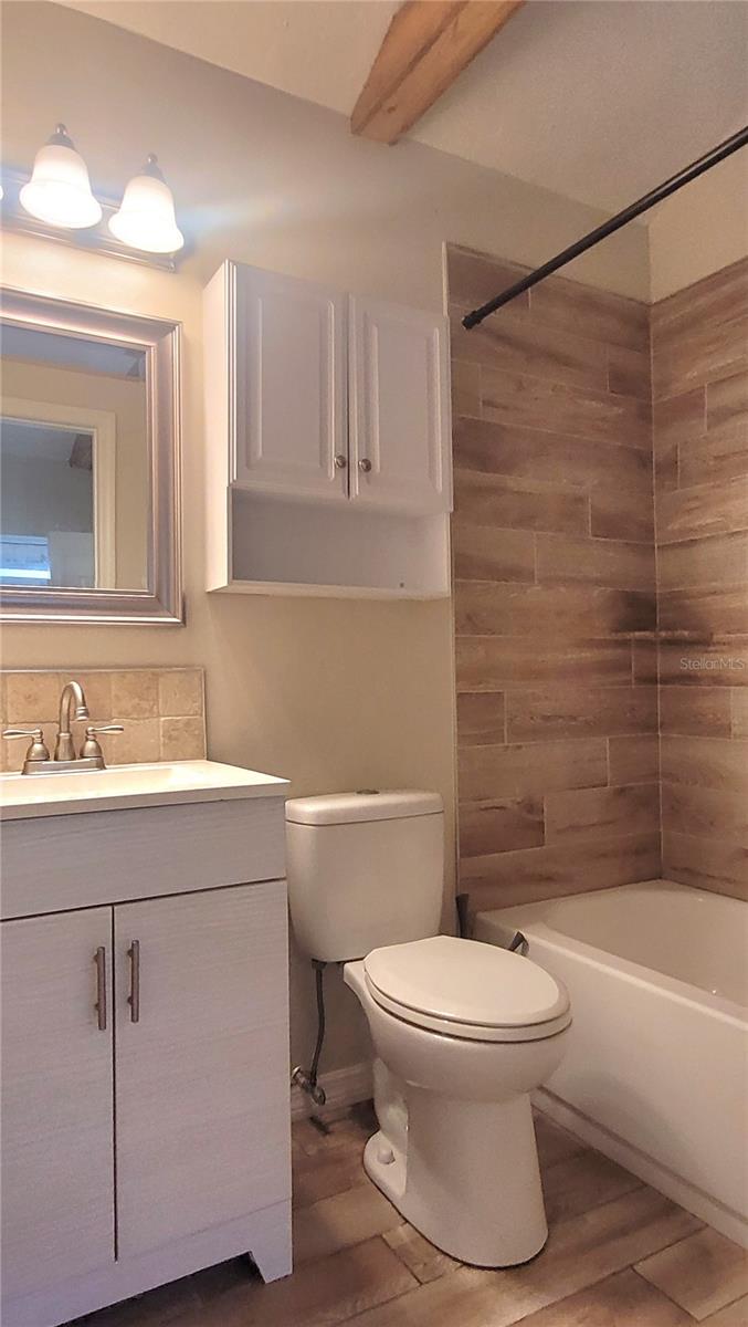 Image 21 of 22 For 3934 Briggs Avenue