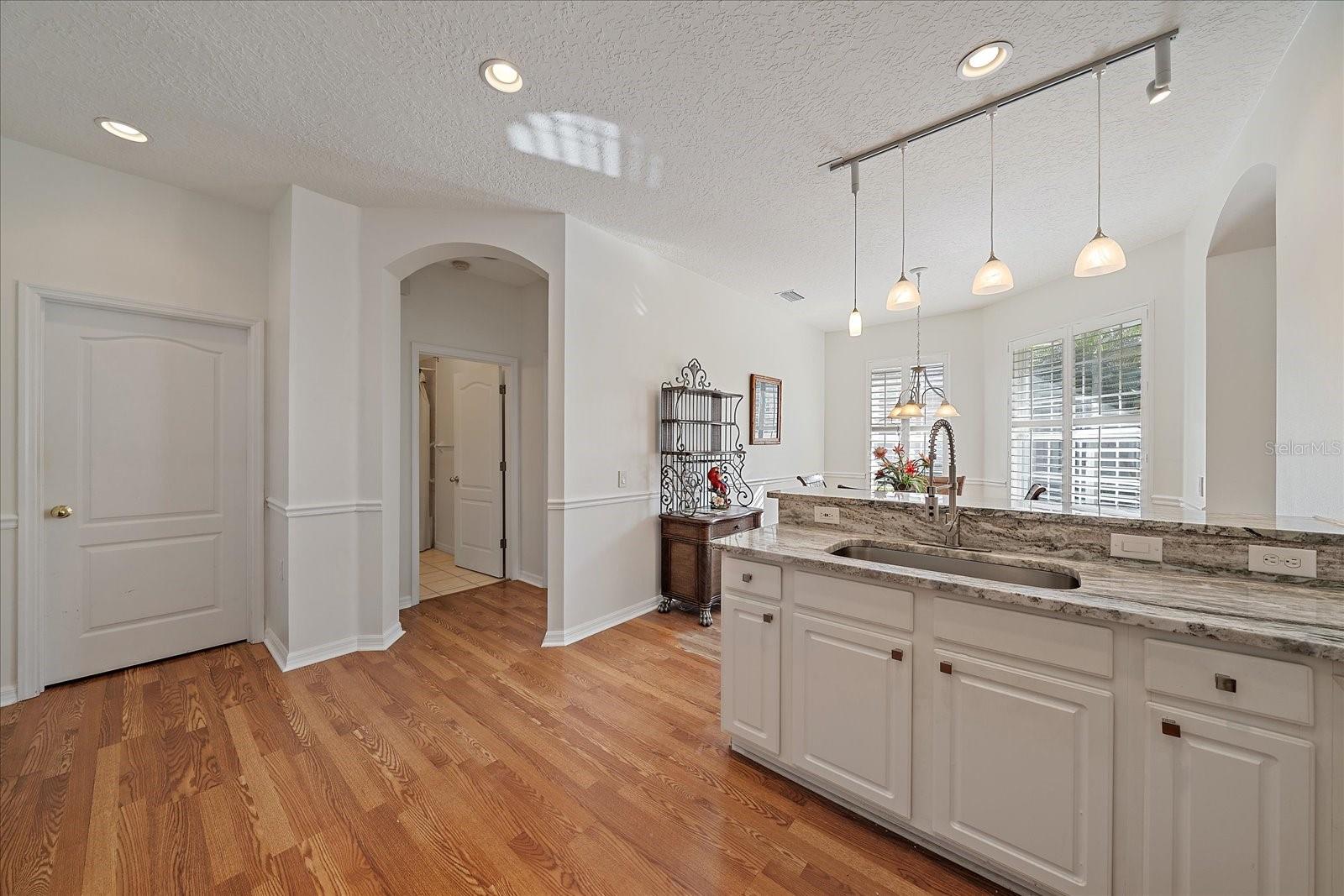 Image 16 of 30 For 7011 Woodmore Terrace