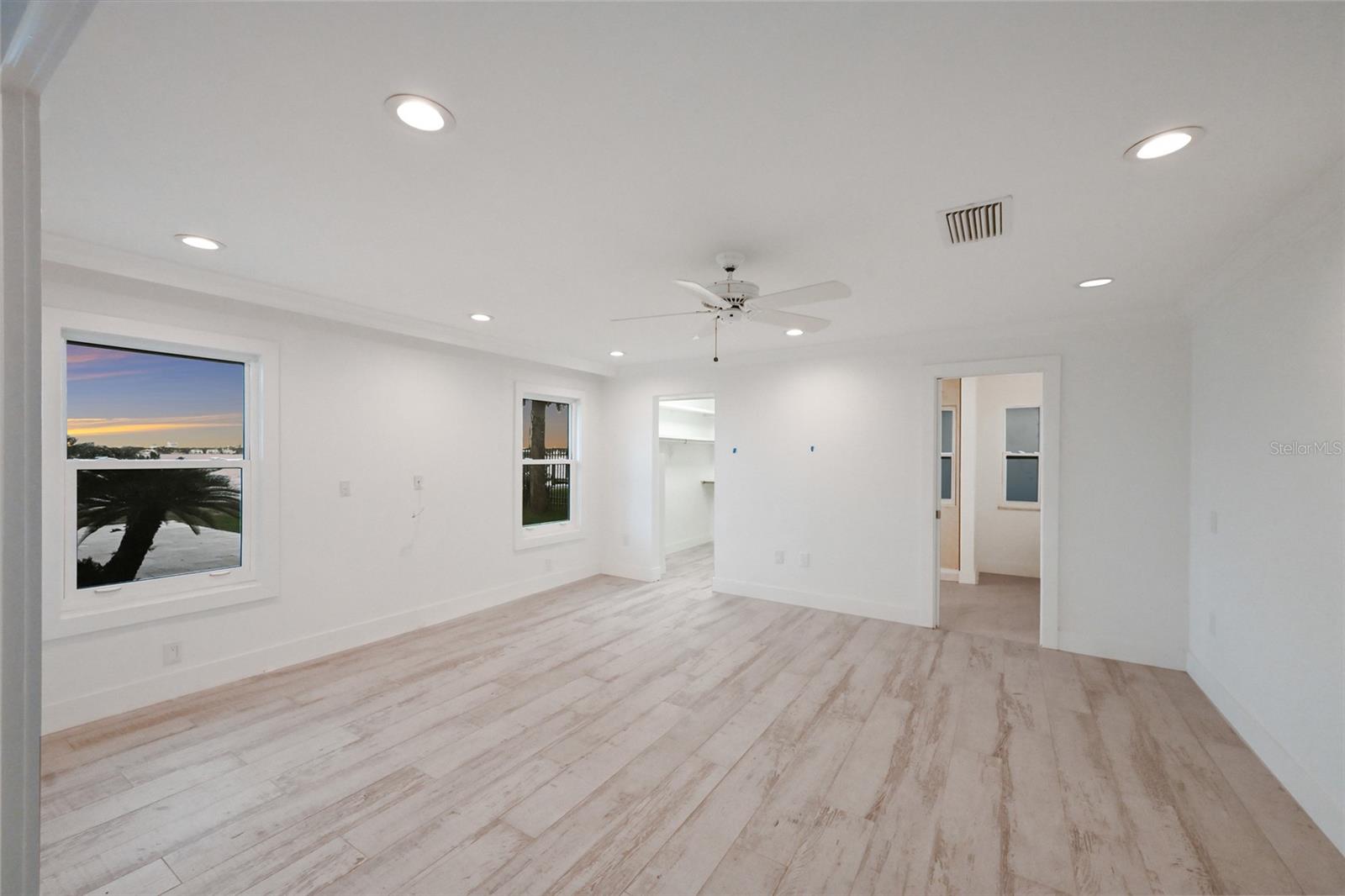 Image 30 of 48 For 843 Norsota Way