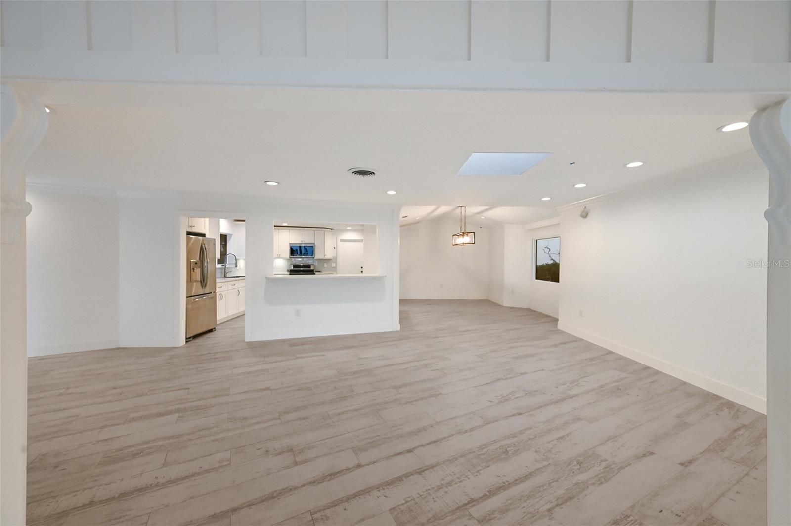 Image 40 of 48 For 843 Norsota Way