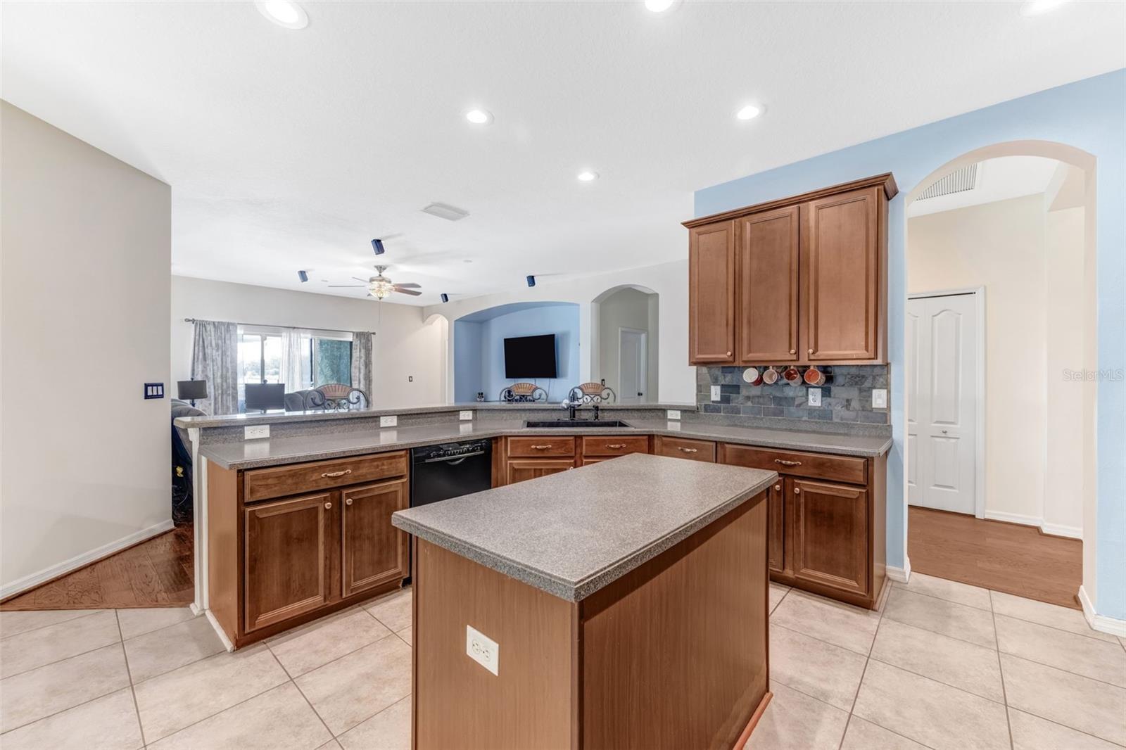 Image 10 of 47 For 1511 Bonita Bluff Court