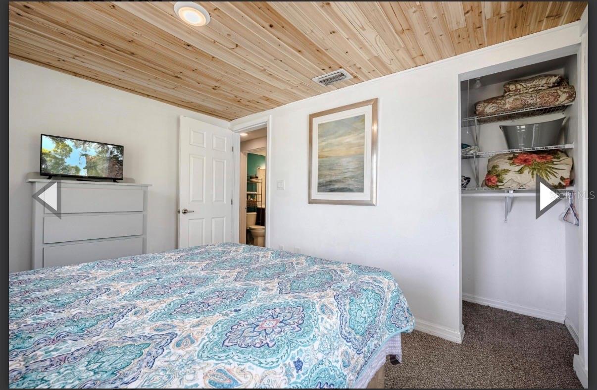 Image 18 of 26 For 6417 Scott Street