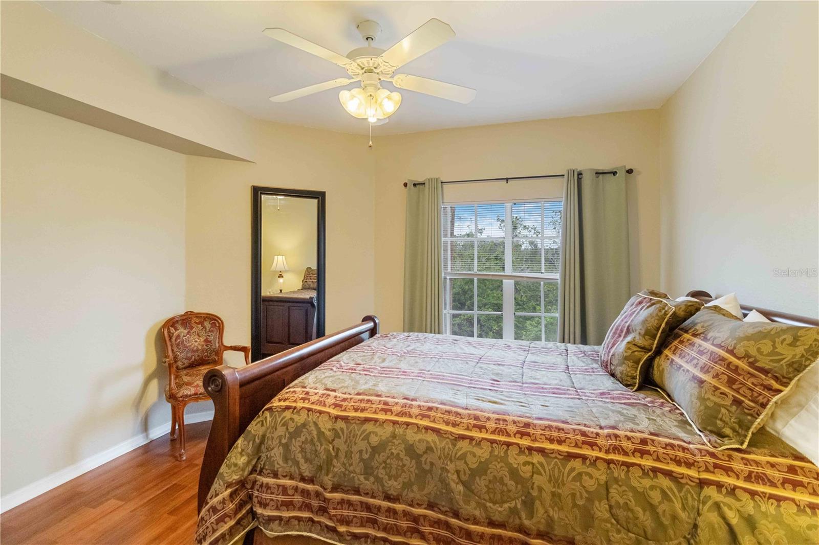 Image 24 of 34 For 5180 Northridge Road 211