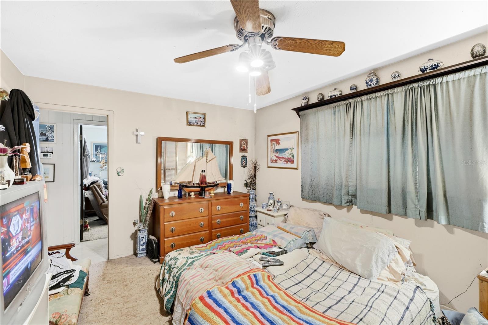 Image 10 of 13 For 5366 Foxwood Drive