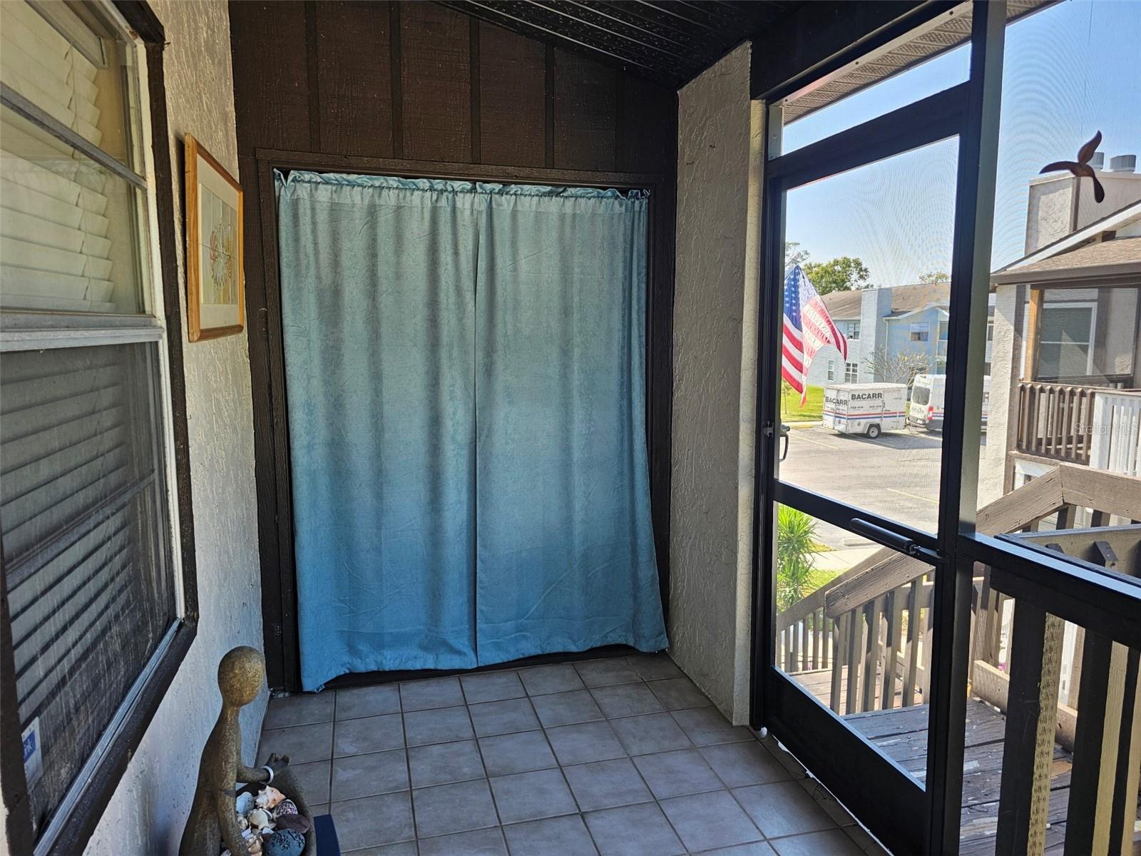 Listing photo id 19 for 3774 59th Avenue W 3774